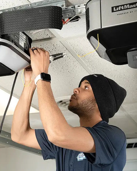 Reliable Garage Door Repair & Installation Services 13 Reliable Garage Door Repair & Installation Services 3